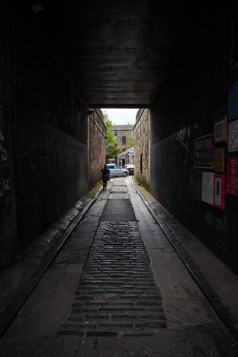 The Hidden Lane Glasgow is a secret spot in the trendy neighbourhood of Finnieston. Every Saturday local artists open their studio doors - so, go meet them!