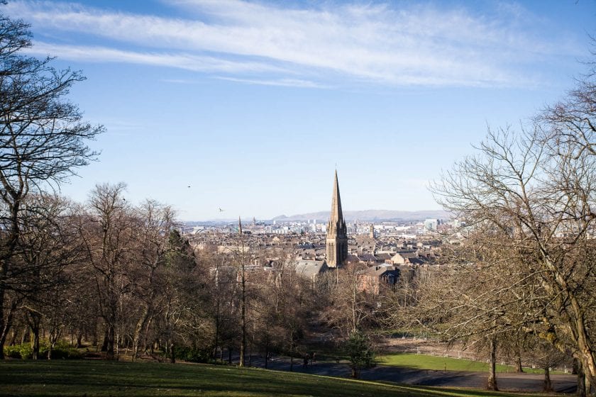 If you study in Glasgow, you might feel a bit too comfortable the Glasgow West End Bubble. To learn more about the city, here are 10 things to do!
